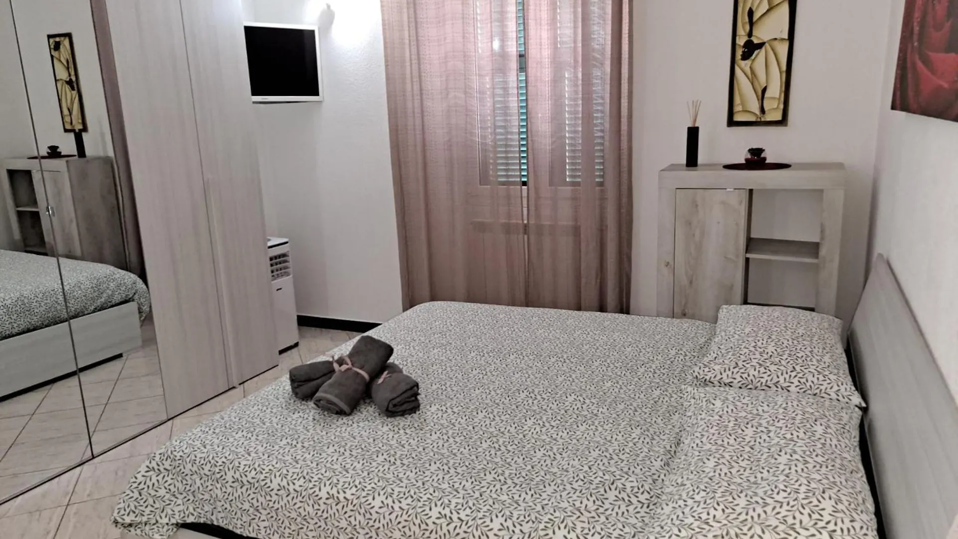 Bacio Del Sole Apartment Vado Ligure 0*,